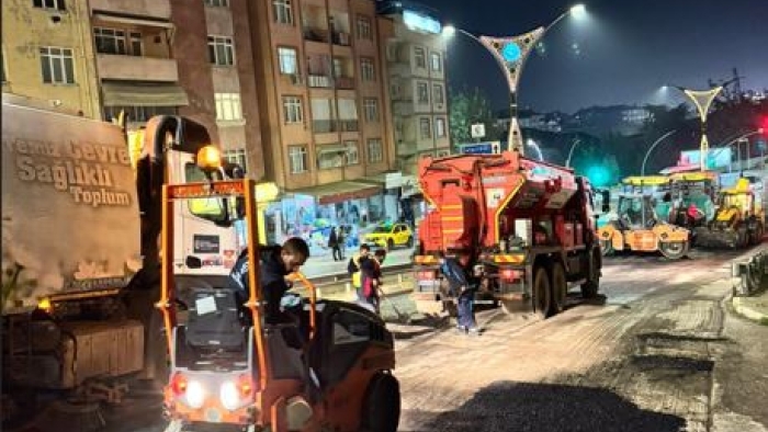 Büyükşehir ekipleri ara vermeden mesaiye devam ediyor;  Santral Rampası’ndaki çalışma  bugün tamamlanacak